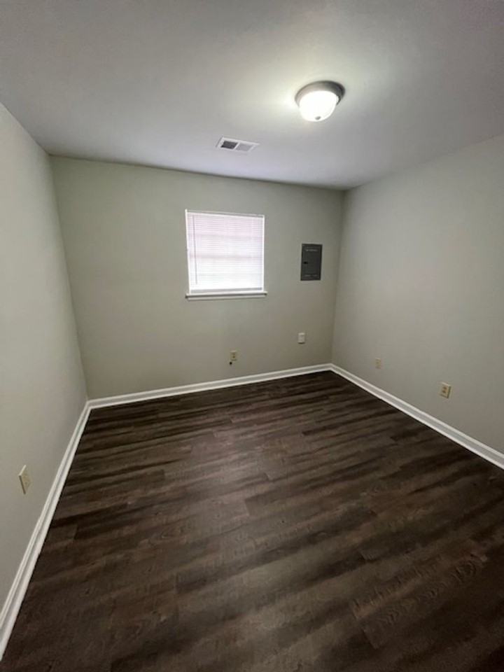 3688 Crosby Dr #A - Photo 4 of 10