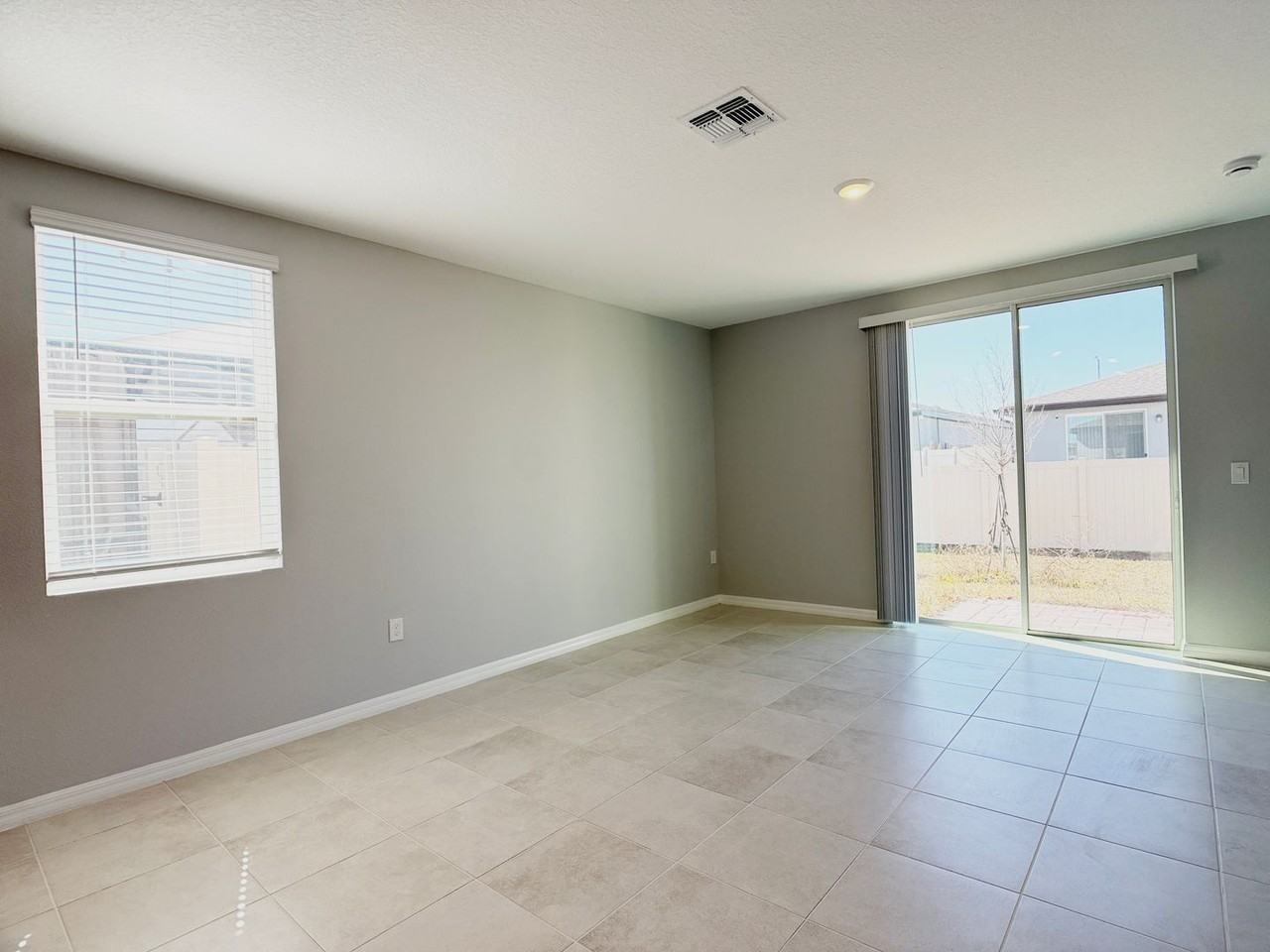 3063 Laurel Oak Ln - Photo 7 of 42