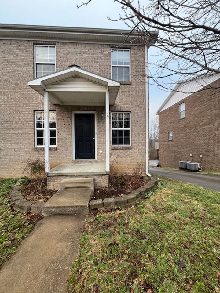 165 Garnet Dr - Photo 2 of 2