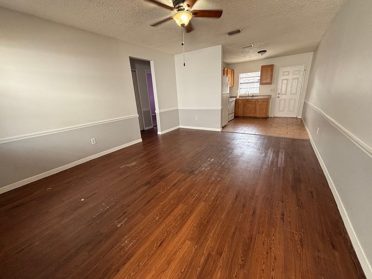 8145 Cheryl Ann Ln - Photo 4 of 20