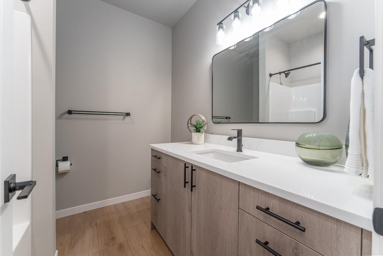 517 Oxford Ave #517 - Photo 7 of 22