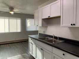 featured image of 221 Freemont Ave Se