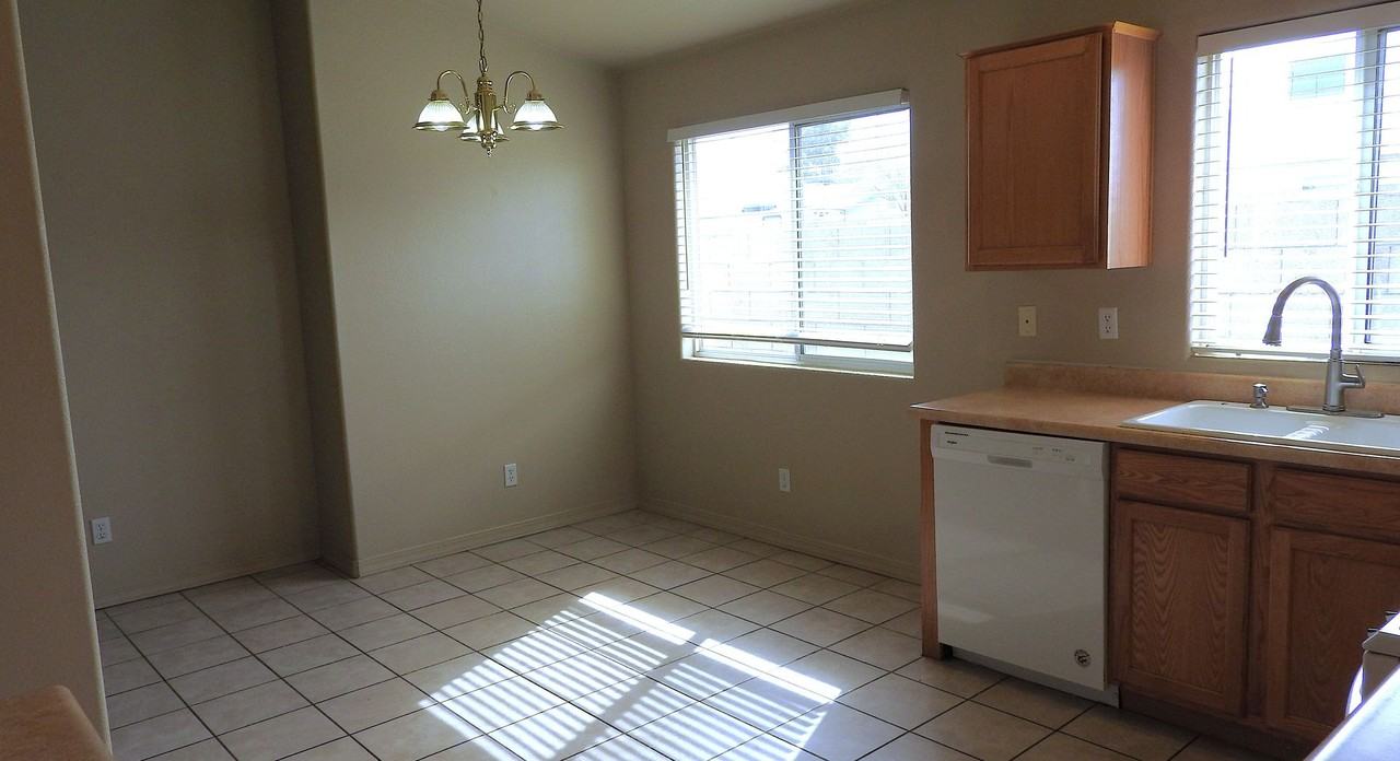 3580 N Moore St - Photo 6 of 21