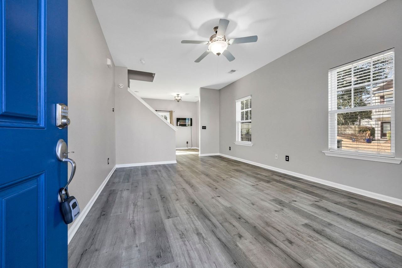 500 Spanish Leaf Ln - Photo 3 of 30