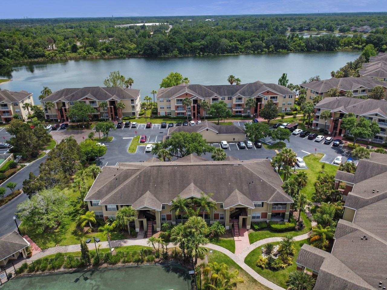 1930 Summer Club Dr - Photo 4 of 20