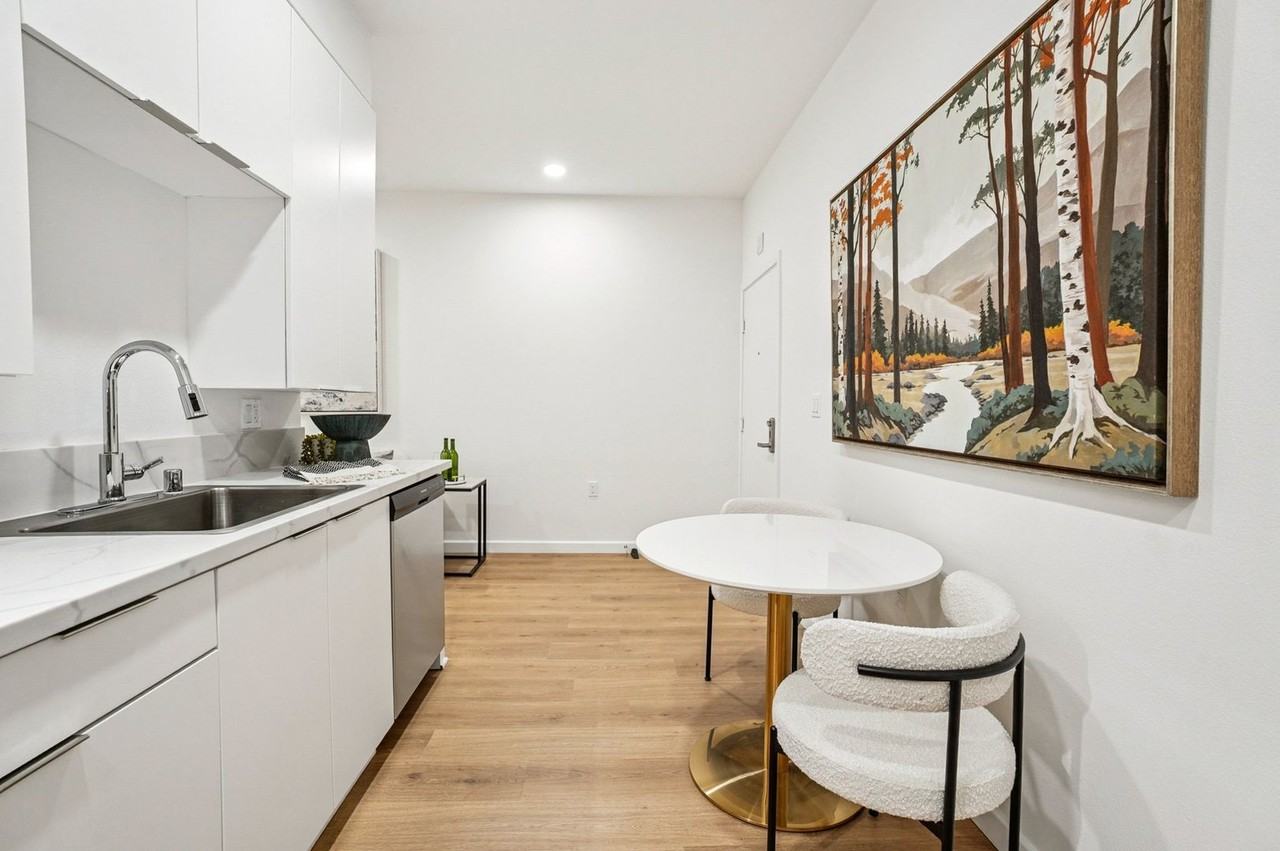 8733 Reading Ave - The Stride - Photo 5 of 50