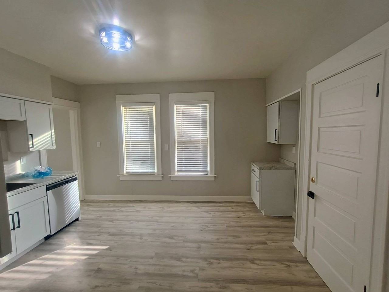 3211 N 15th St - Photo 7 of 15