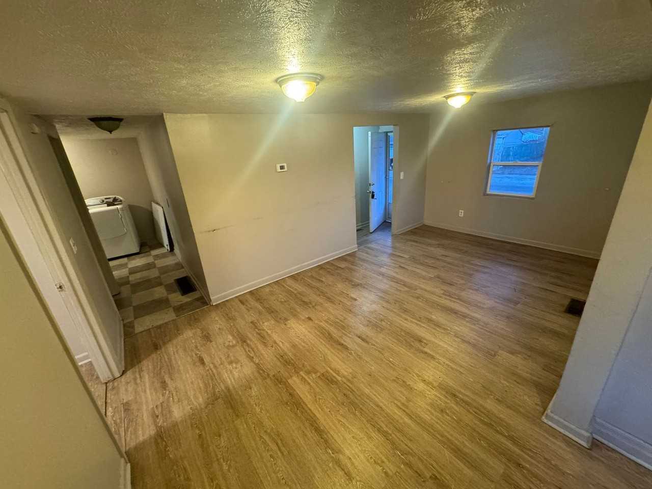 3524 N Wisconsin Ave - Photo 3 of 11