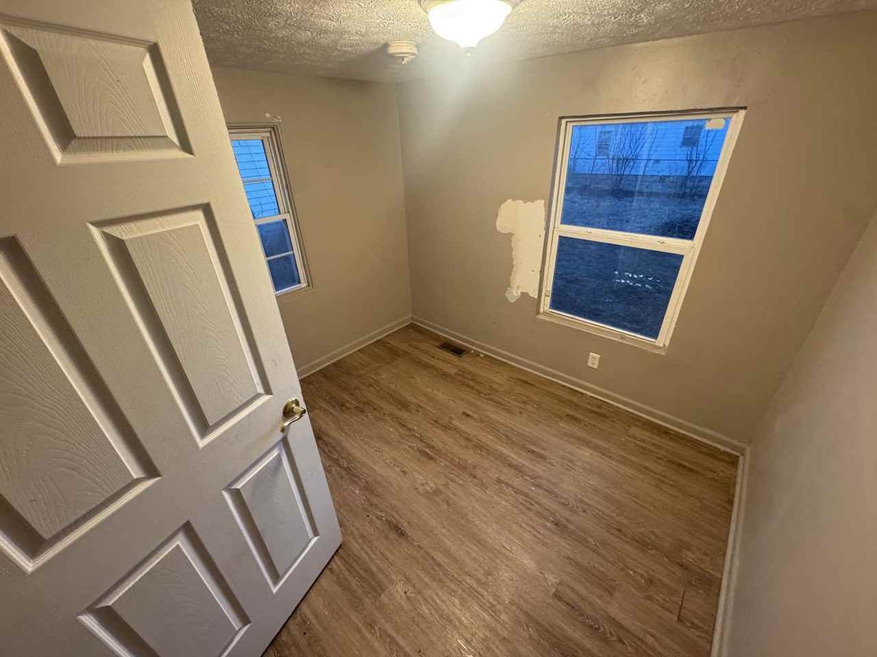 3524 N Wisconsin Ave - Photo 5 of 11