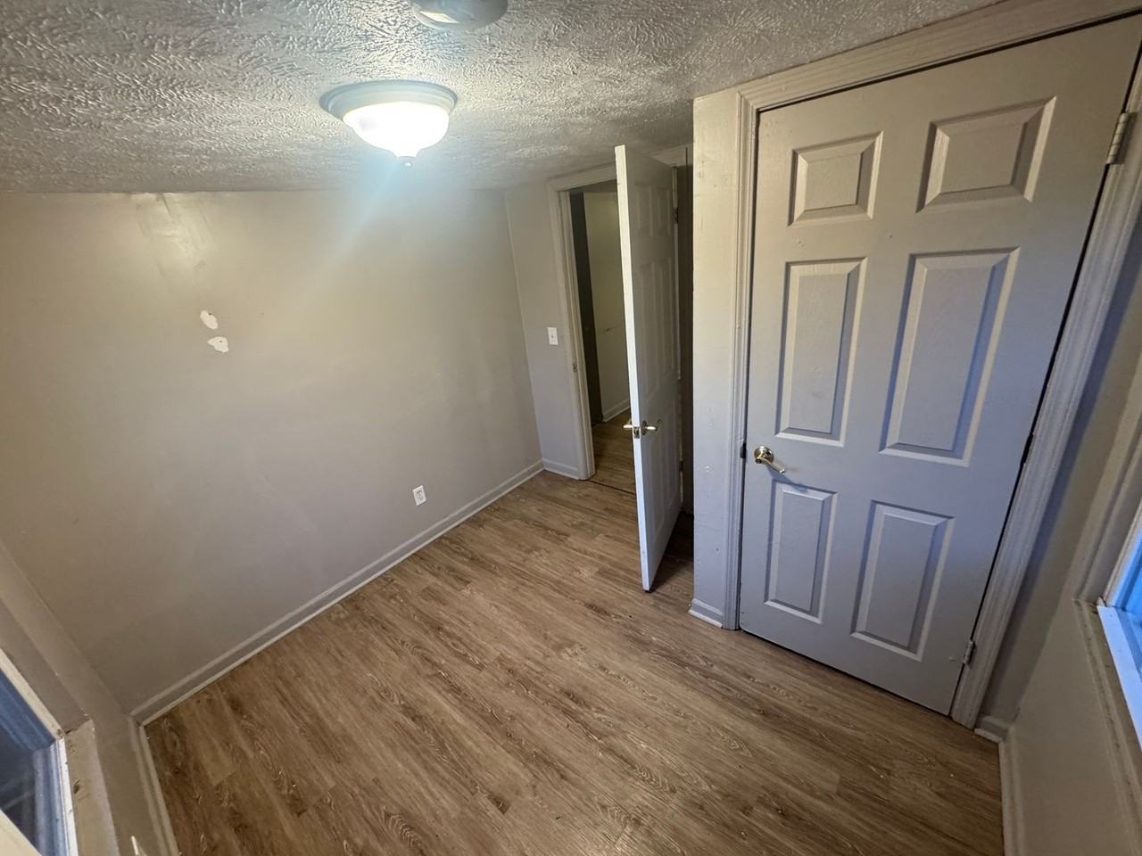 3524 N Wisconsin Ave - Photo 6 of 11