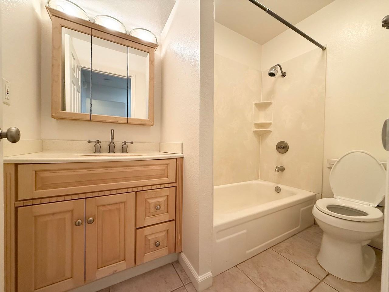 98-1455 Kamahao St #327 - Photo 5 of 9