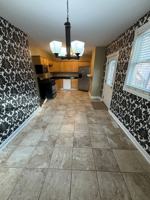 featured image of 711 W Maxwell St