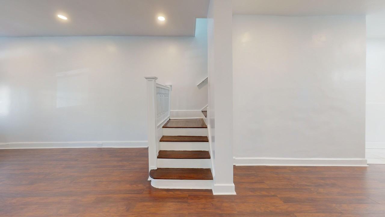 518 Shepherd St Nw - Photo 5 of 27