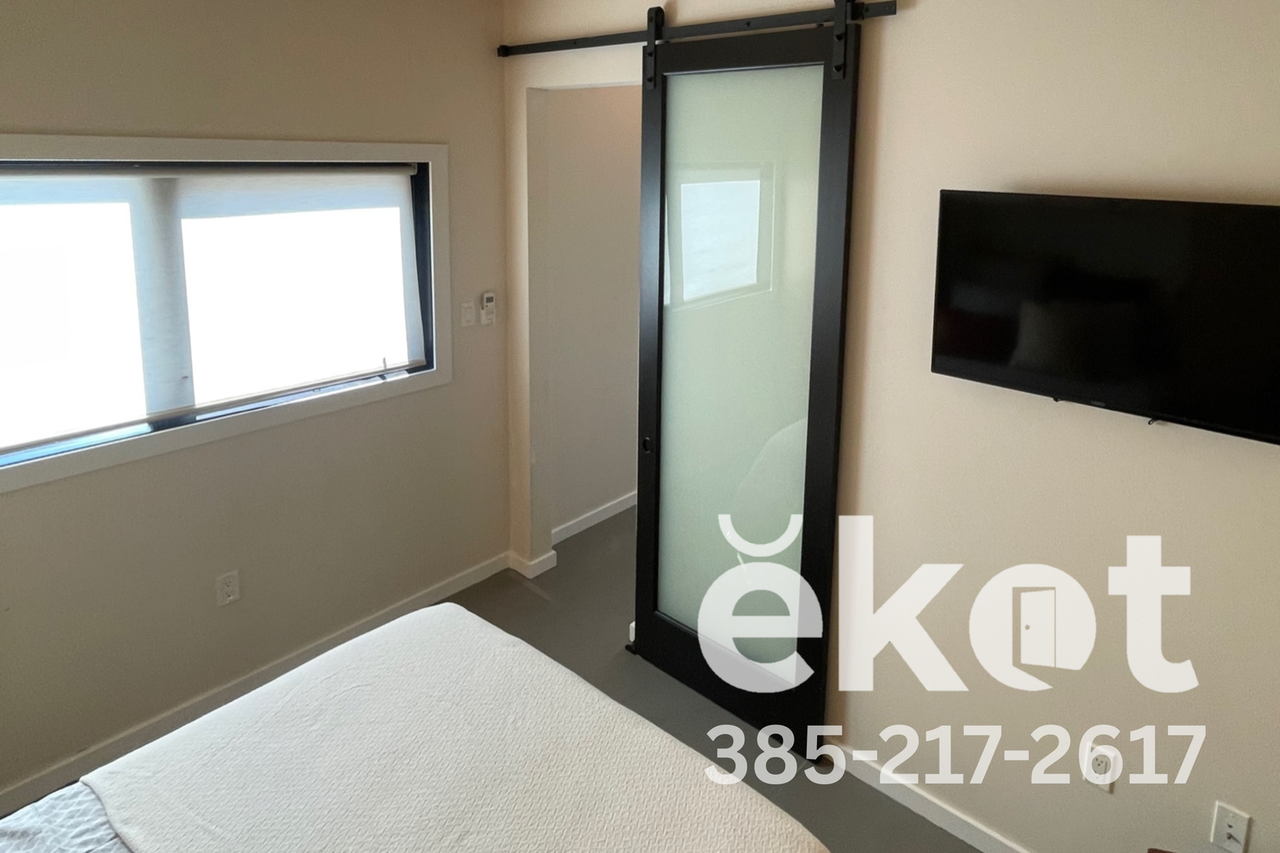 613 S Emery St - Photo 4 of 15