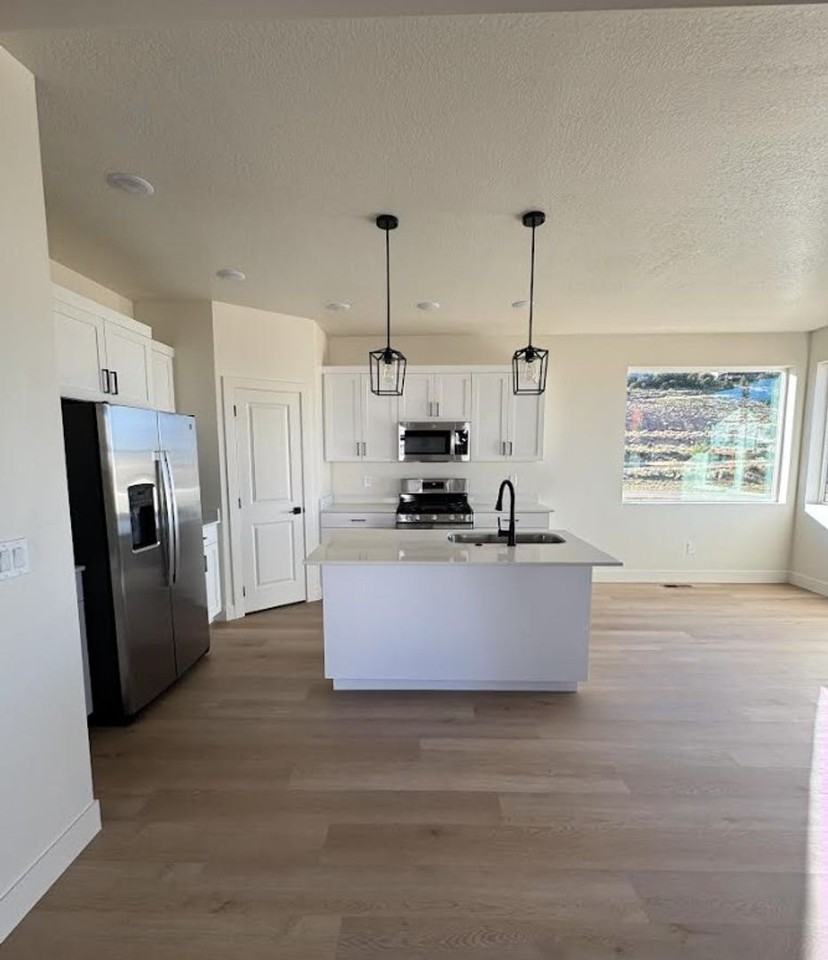 722 S Liberty Cove Dr - Photo 3 of 27