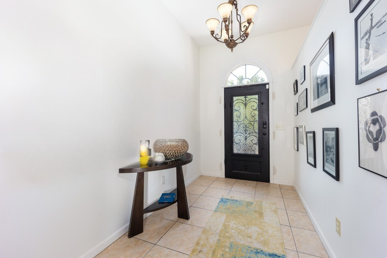 6677 Nw 31st Cir - Photo 3 of 41