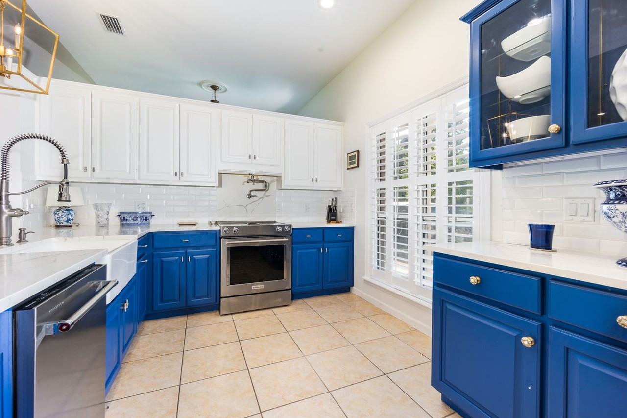 6677 Nw 31st Cir - Photo 5 of 41