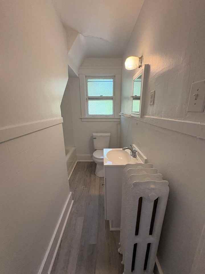 119 College Place (YPF LLC) - Photo 7 of 8