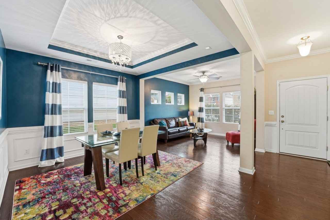 2269 Isaac St - Photo 4 of 26