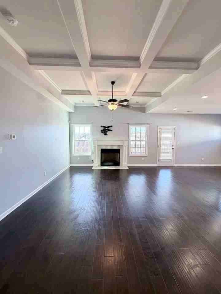 215 Shoshone Cir - Photo 7 of 36