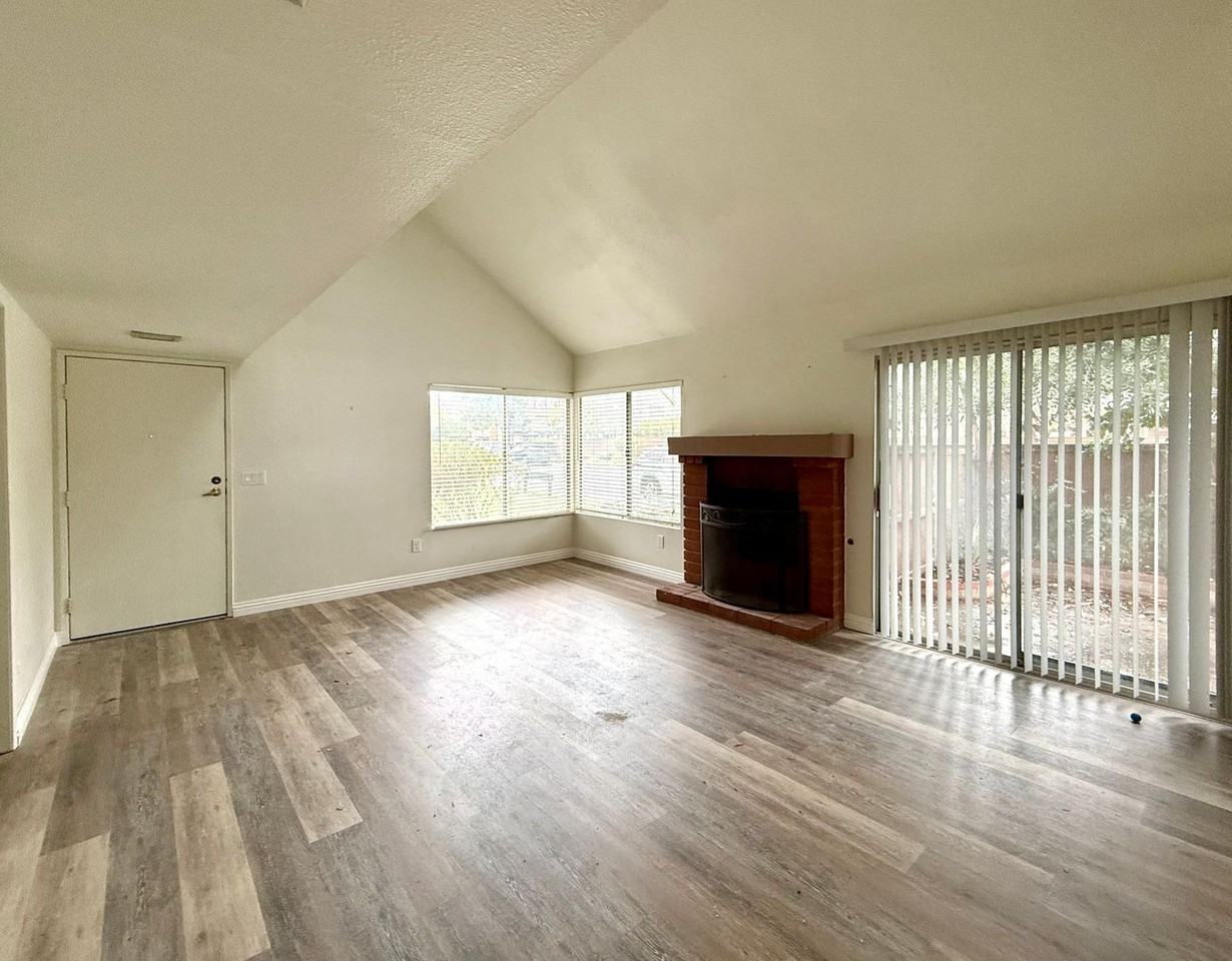 10751 Cariuto Ct - Photo 7 of 22