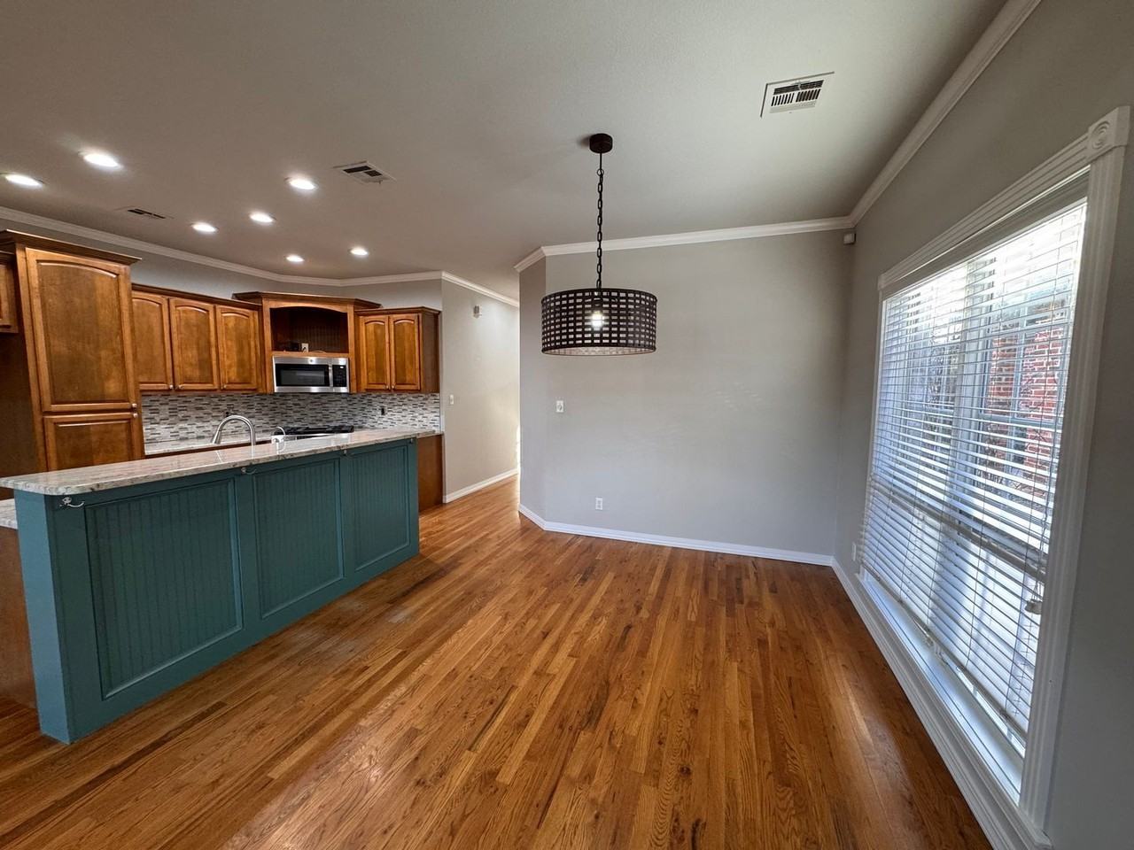 528 N Willow Pl - Photo 7 of 32