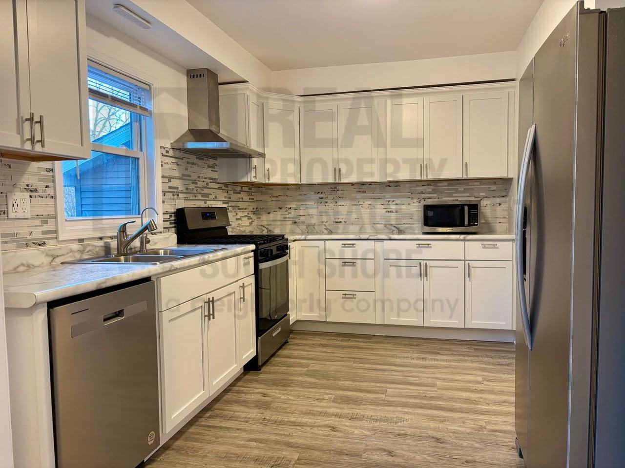 2104 E 73rd Ave - Photo 4 of 16