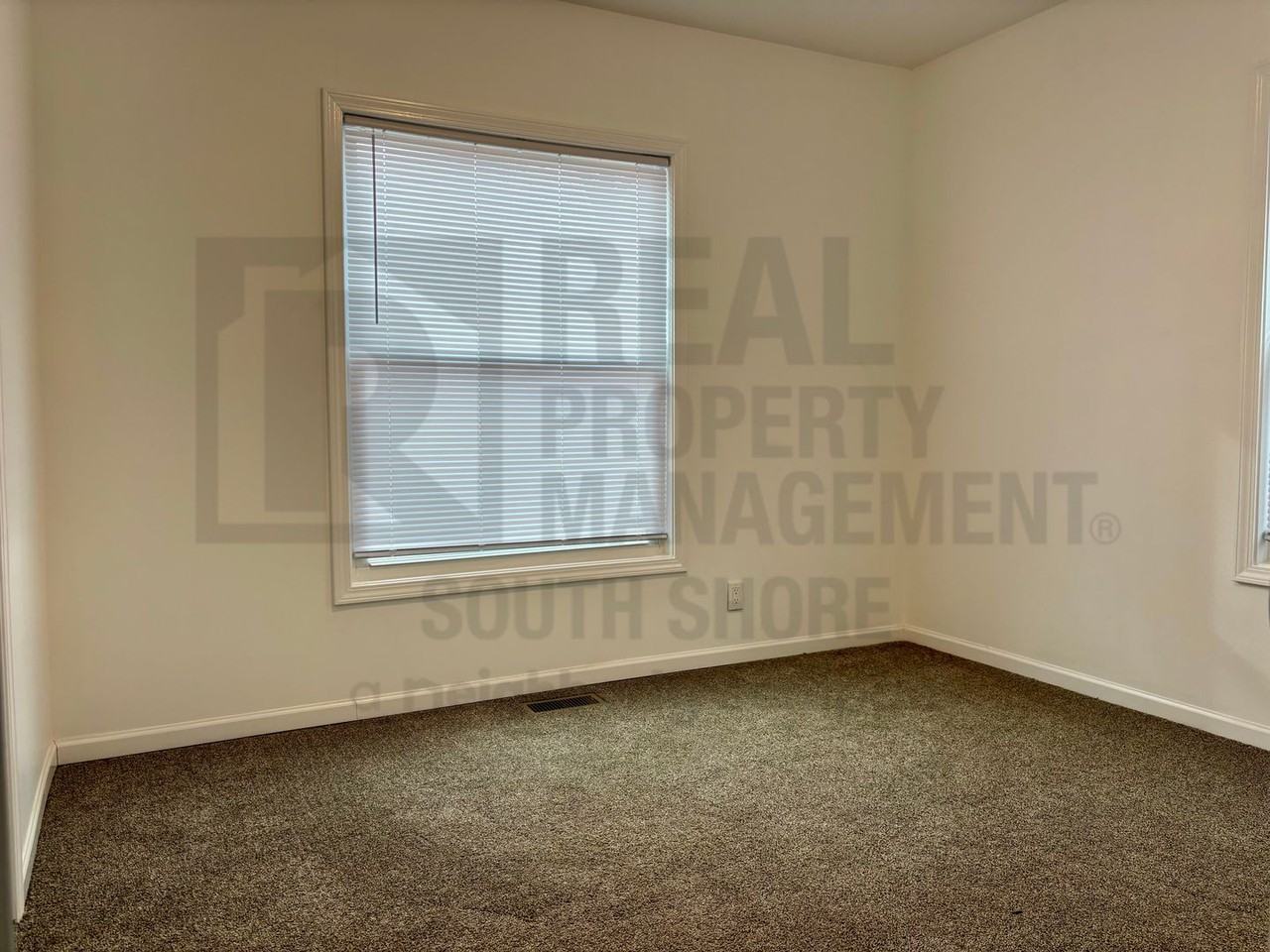 2104 E 73rd Ave - Photo 7 of 16