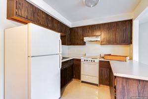 featured image of 2323 Eastman Ave