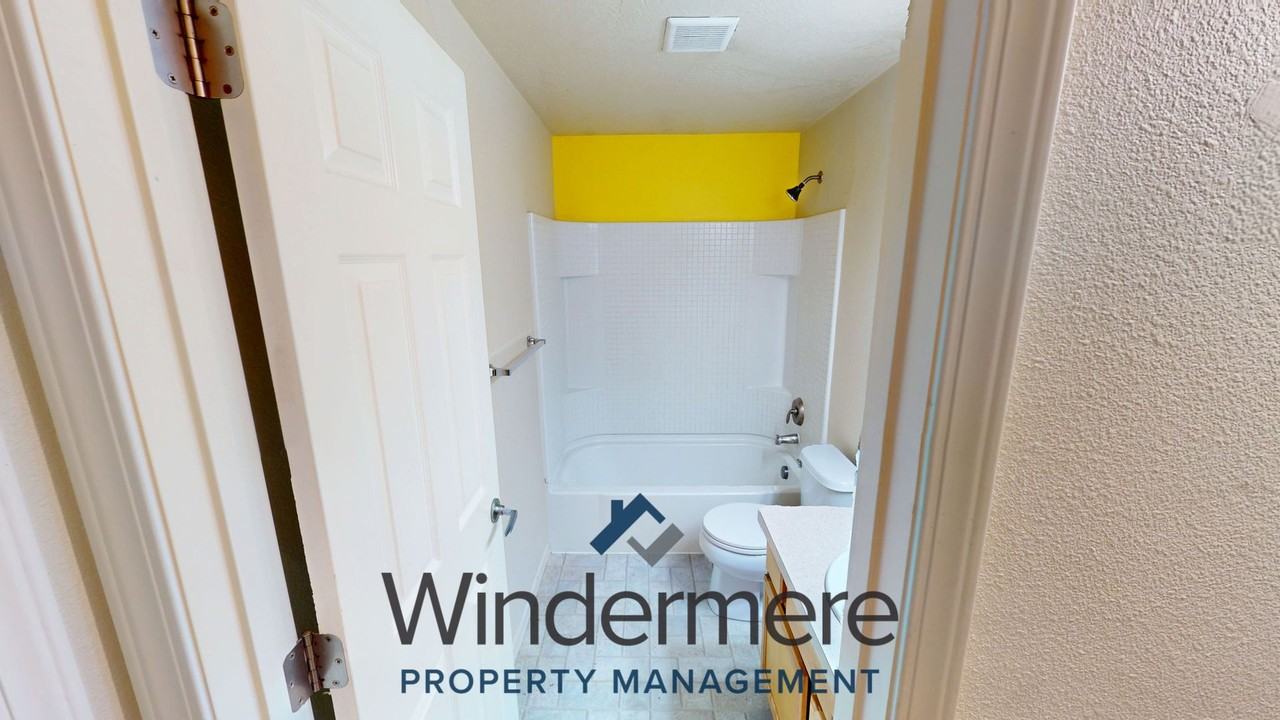 1910 J St #202 - Photo 6 of 8