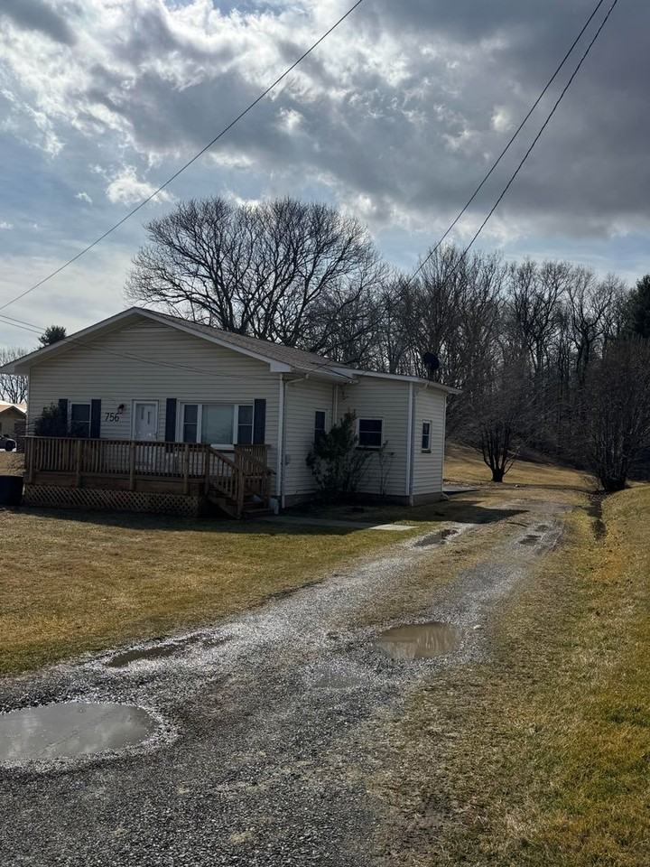 756 Auburn Ave - Photo 2 of 22