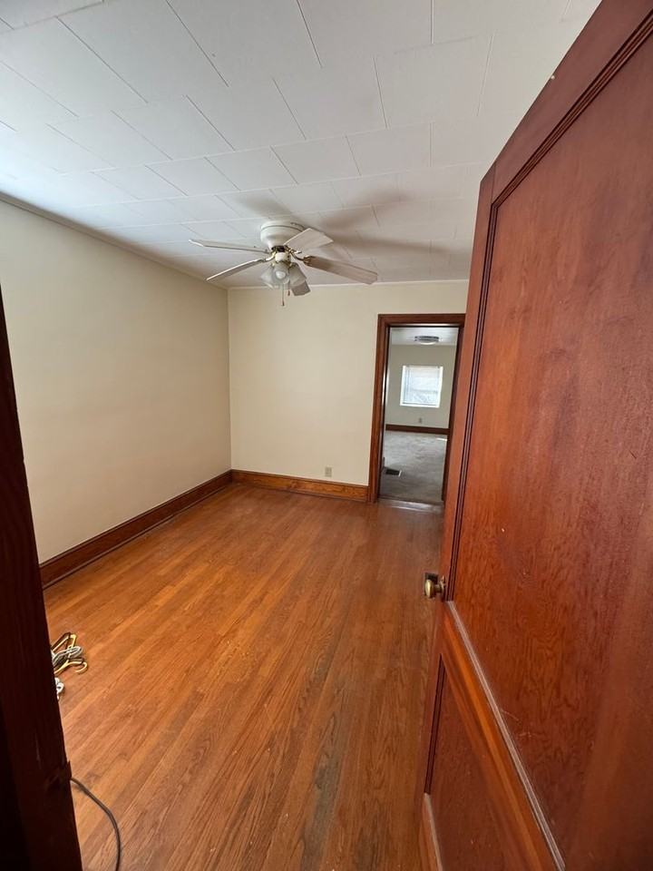 756 Auburn Ave - Photo 5 of 22