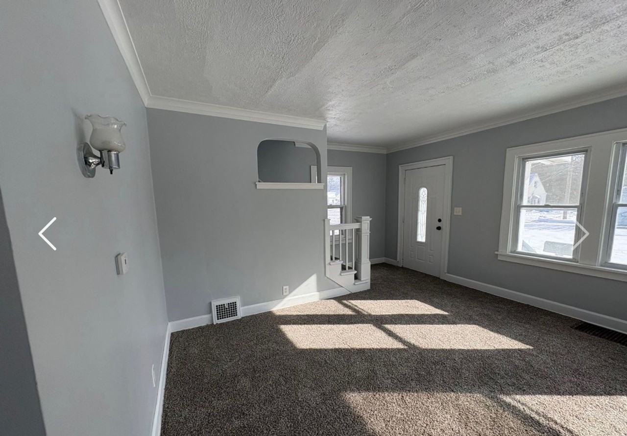 15419 Woodbrook Ave - Photo 4 of 10