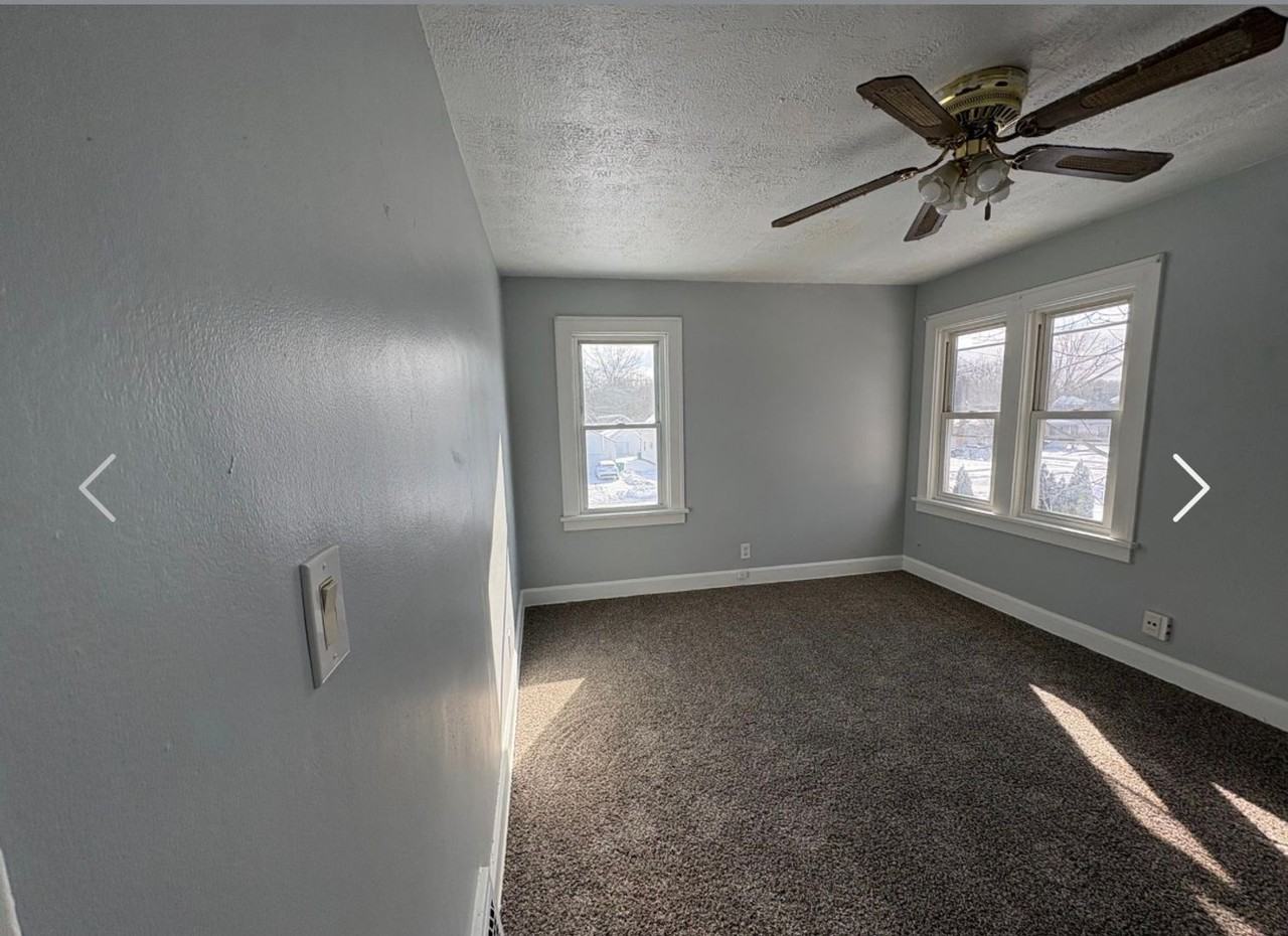 15419 Woodbrook Ave - Photo 5 of 10