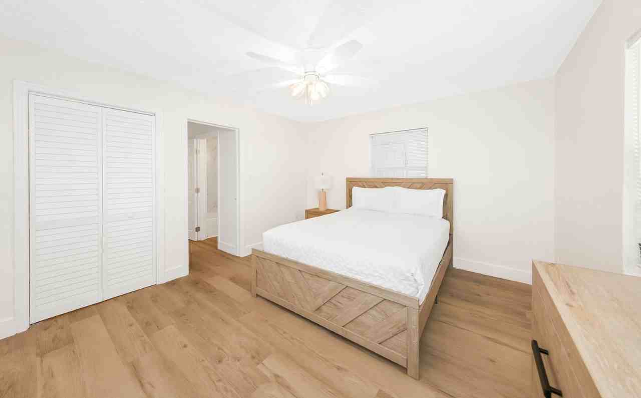 416 Skinner Blvd - Photo 4 of 50