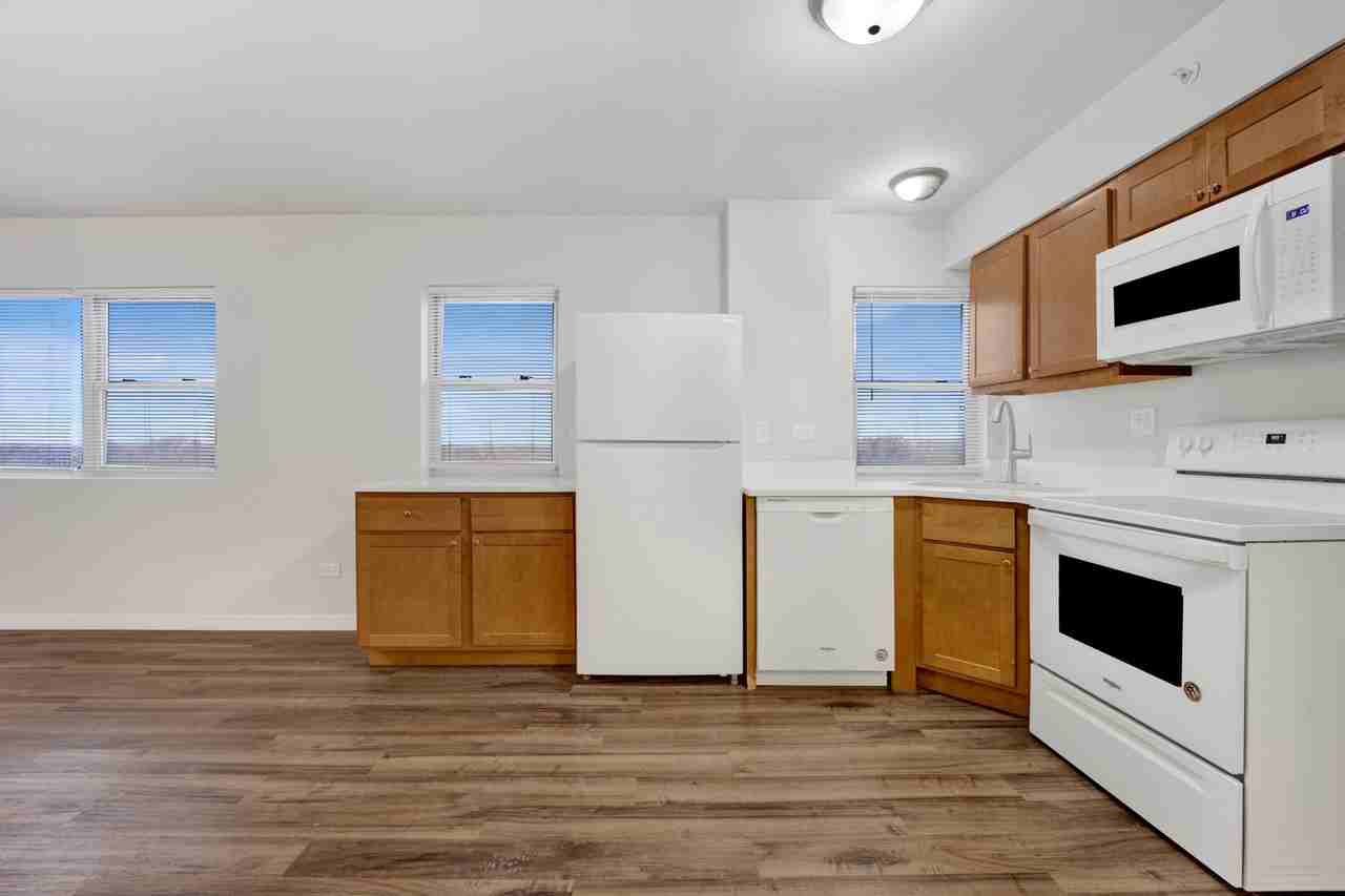 4747th Place - Photo 3 of 41