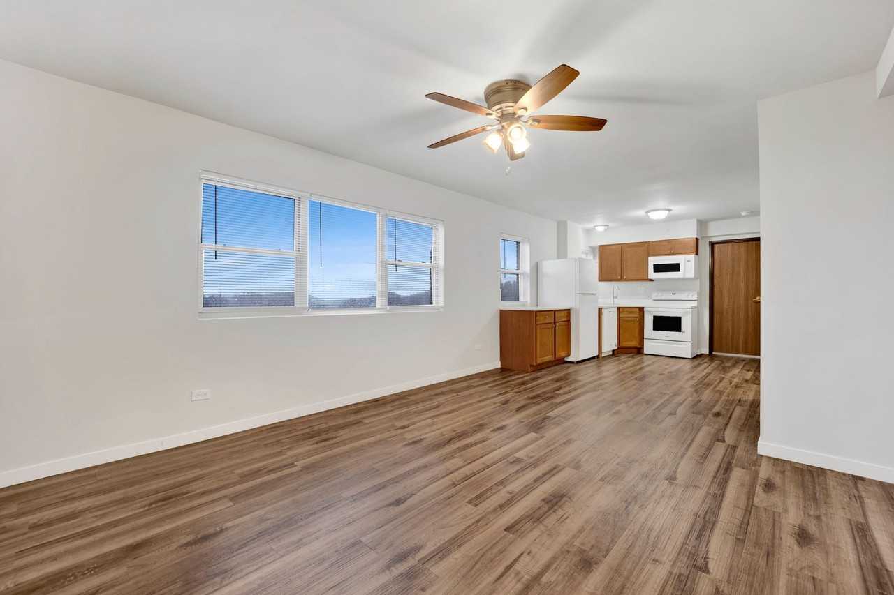 4747th Place - Photo 5 of 41