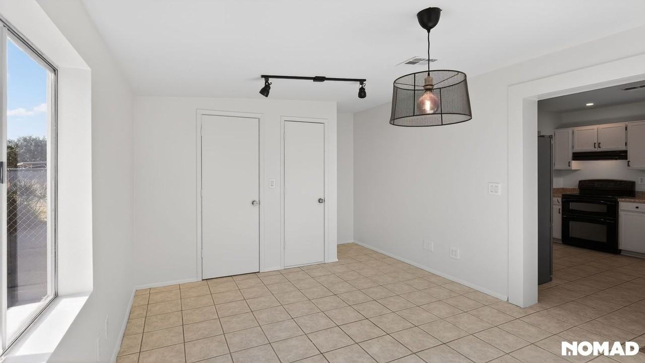 1713 N Markdale - Photo 6 of 27