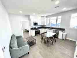 featured image of 2641 S Budlong Ave