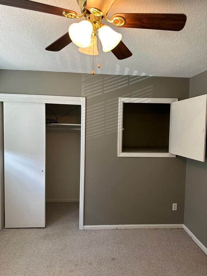 1202 Kimberly Dr - Photo 3 of 4