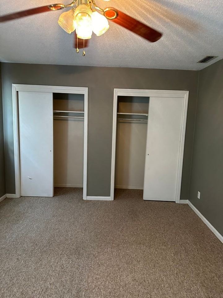 1202 Kimberly Dr - Photo 4 of 4