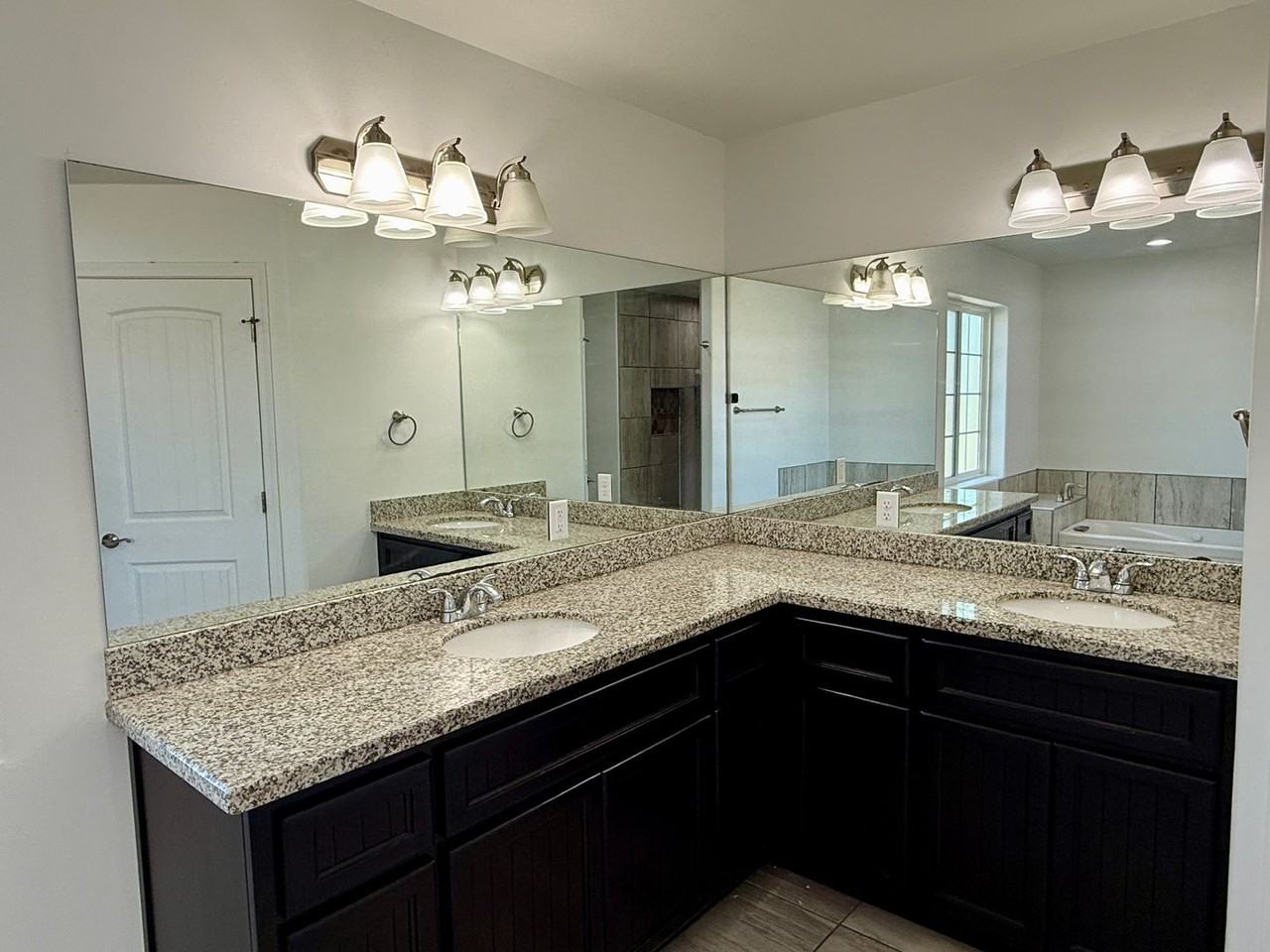 3399 E Janet Napolitano Blvd - Photo 6 of 36