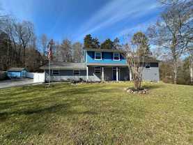 300 Jefferson Ln - Photo 1 of 1