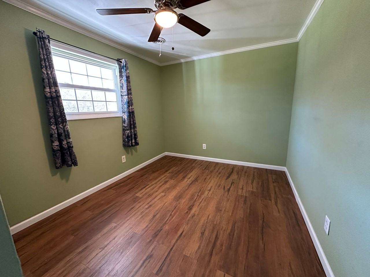 300 Jefferson Ln - Photo 7 of 30