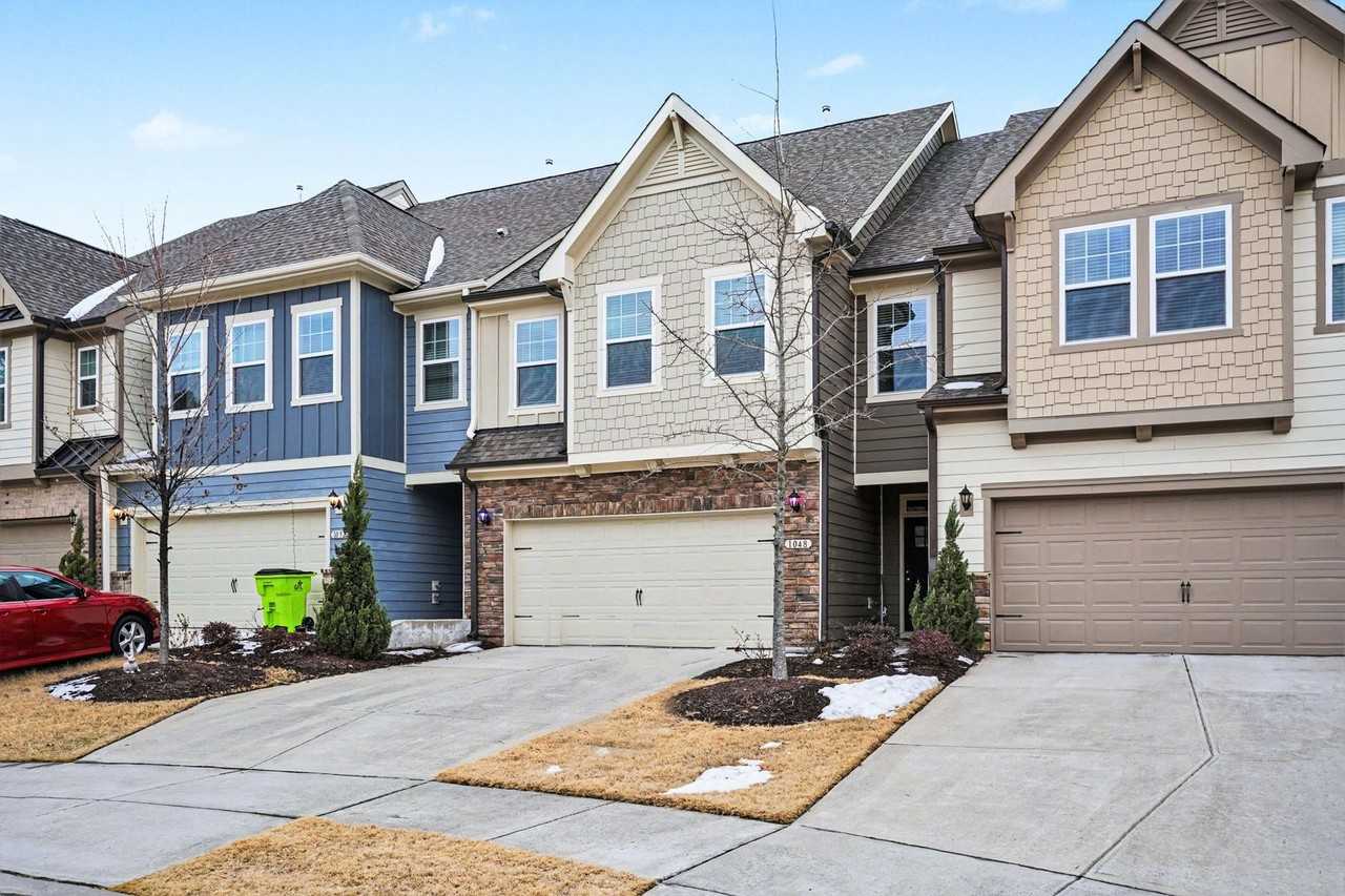 1048 Brennan Green Ct - Photo 2 of 30