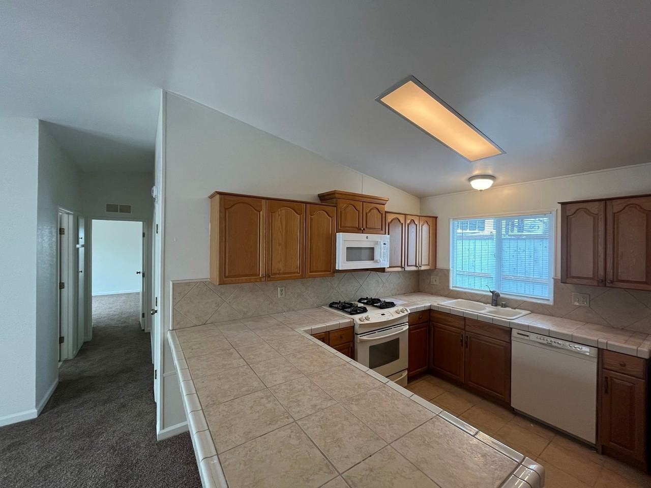 3221 Turtle Creek Dr - Photo 2 of 11