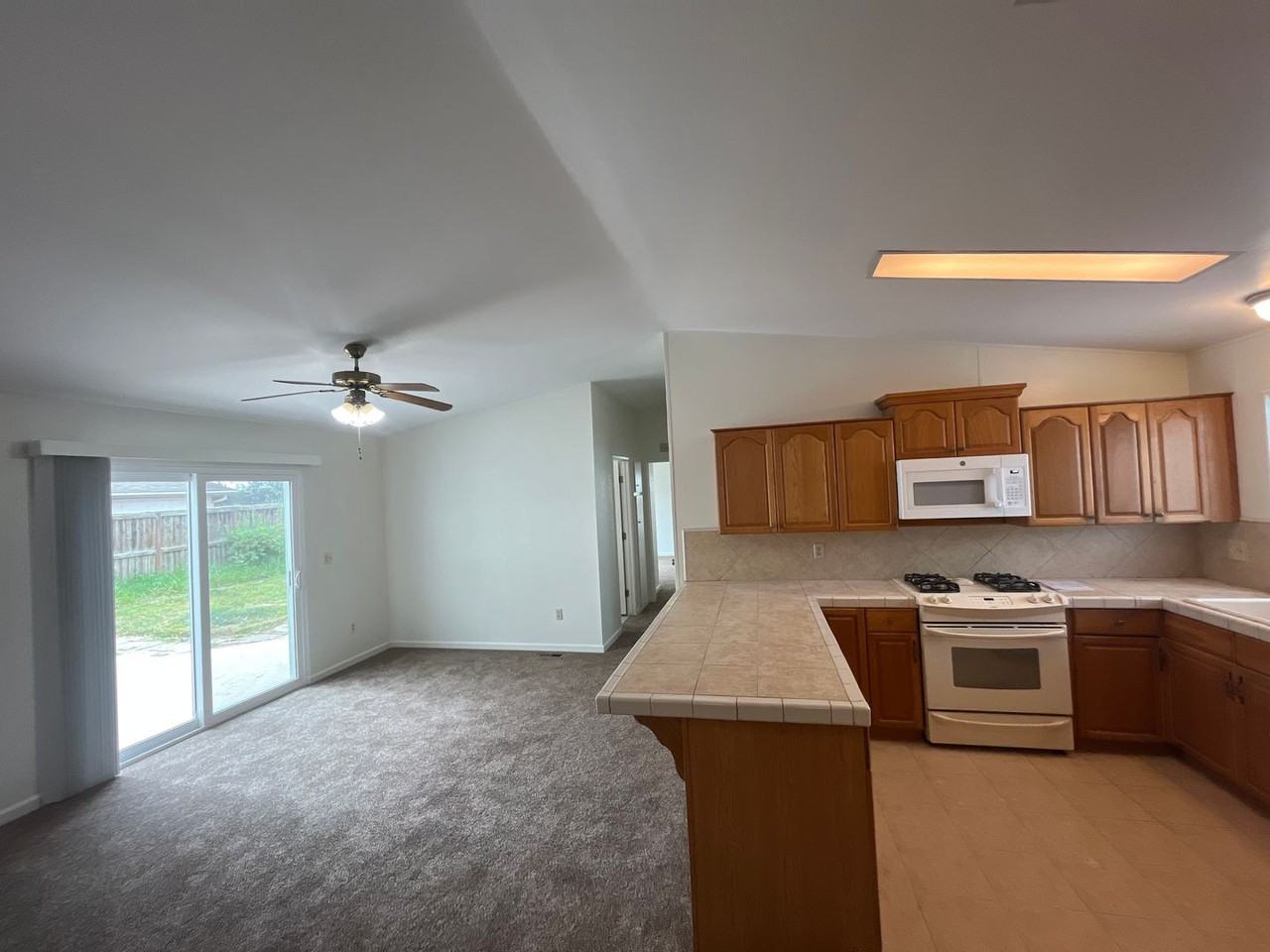 3221 Turtle Creek Dr - Photo 3 of 11