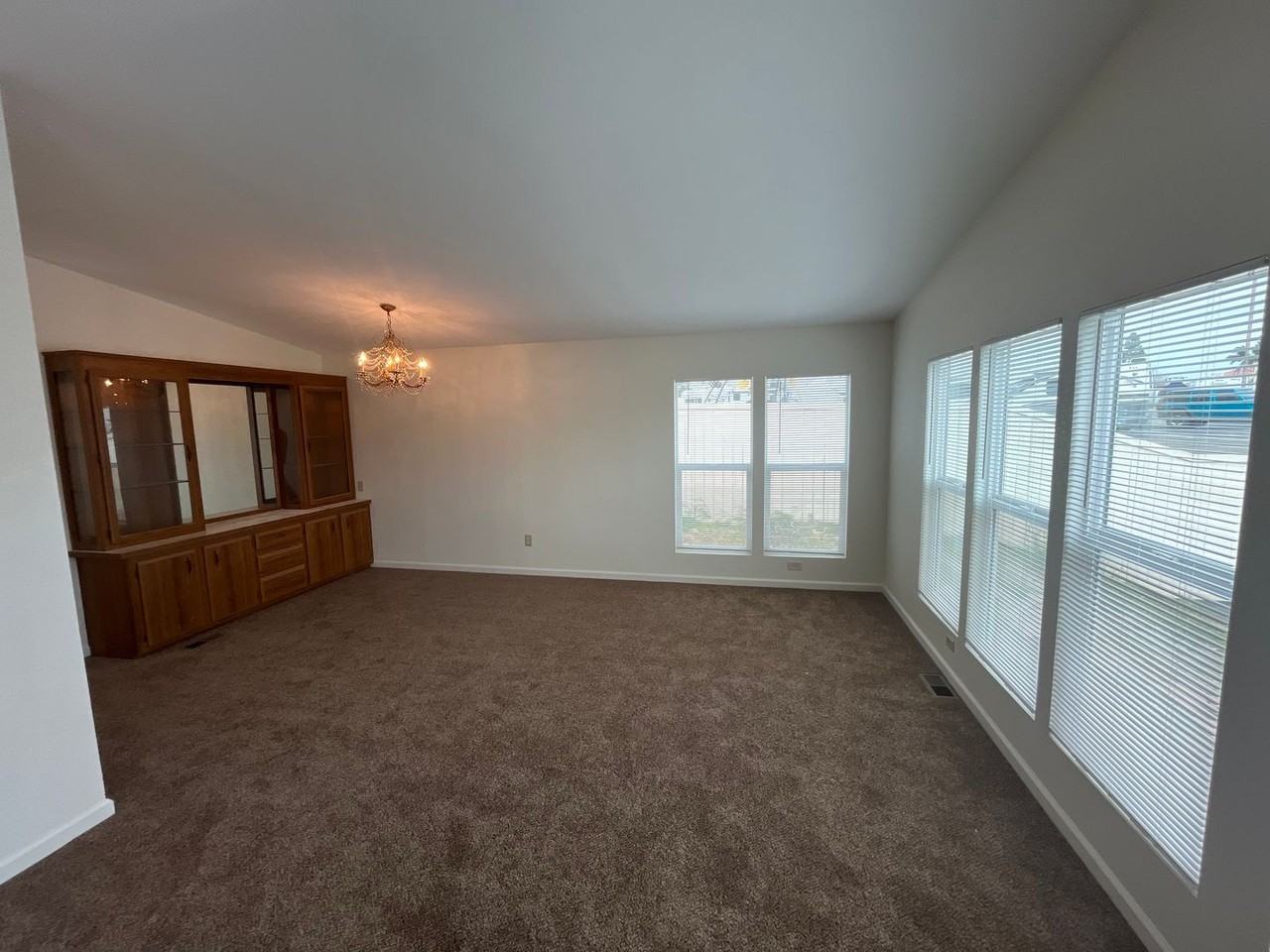 3221 Turtle Creek Dr - Photo 4 of 11