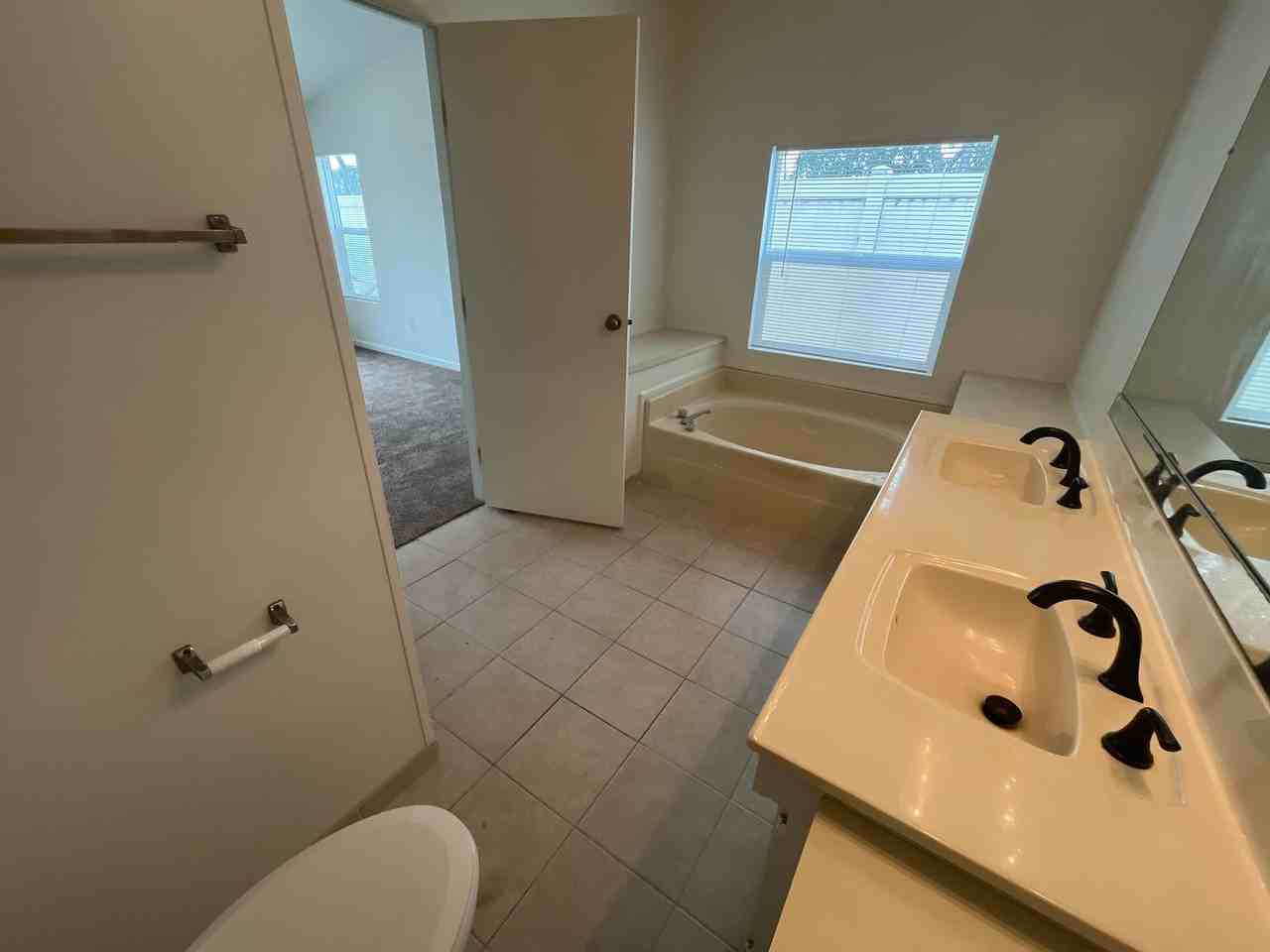 3221 Turtle Creek Dr - Photo 7 of 11