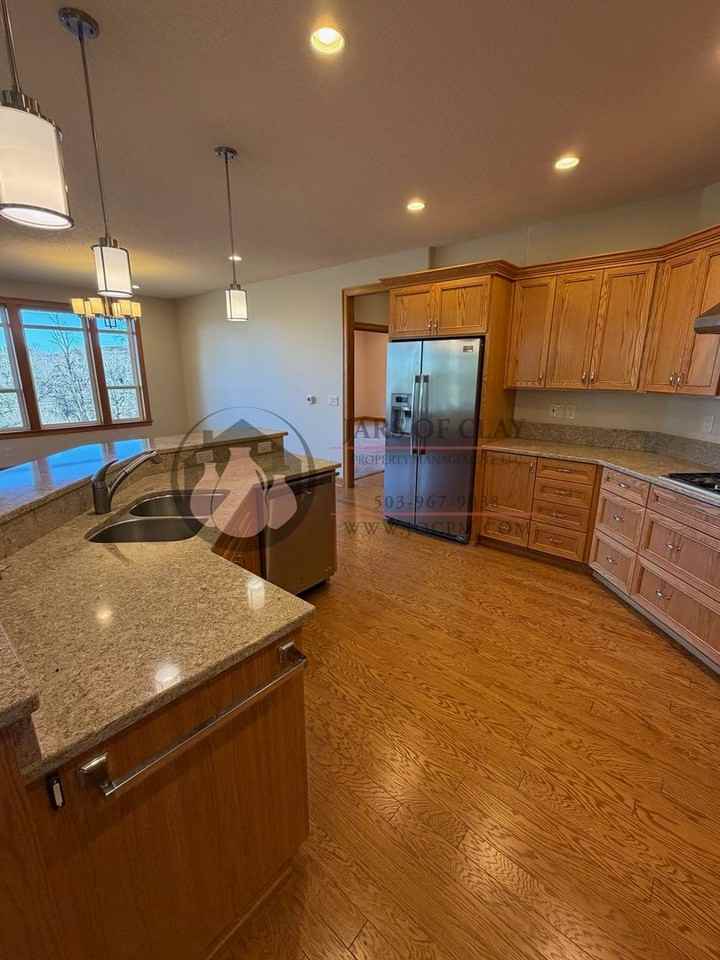 4658 Chatham St Se - Photo 7 of 28